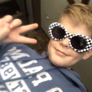 Meet your Posher, Sam